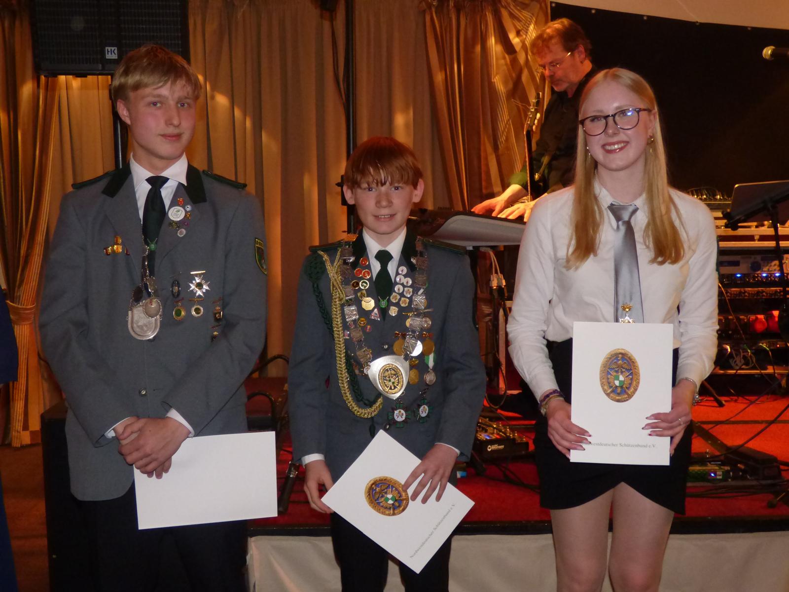 WhatsApp Image 2026 04 15 at 21.40.17